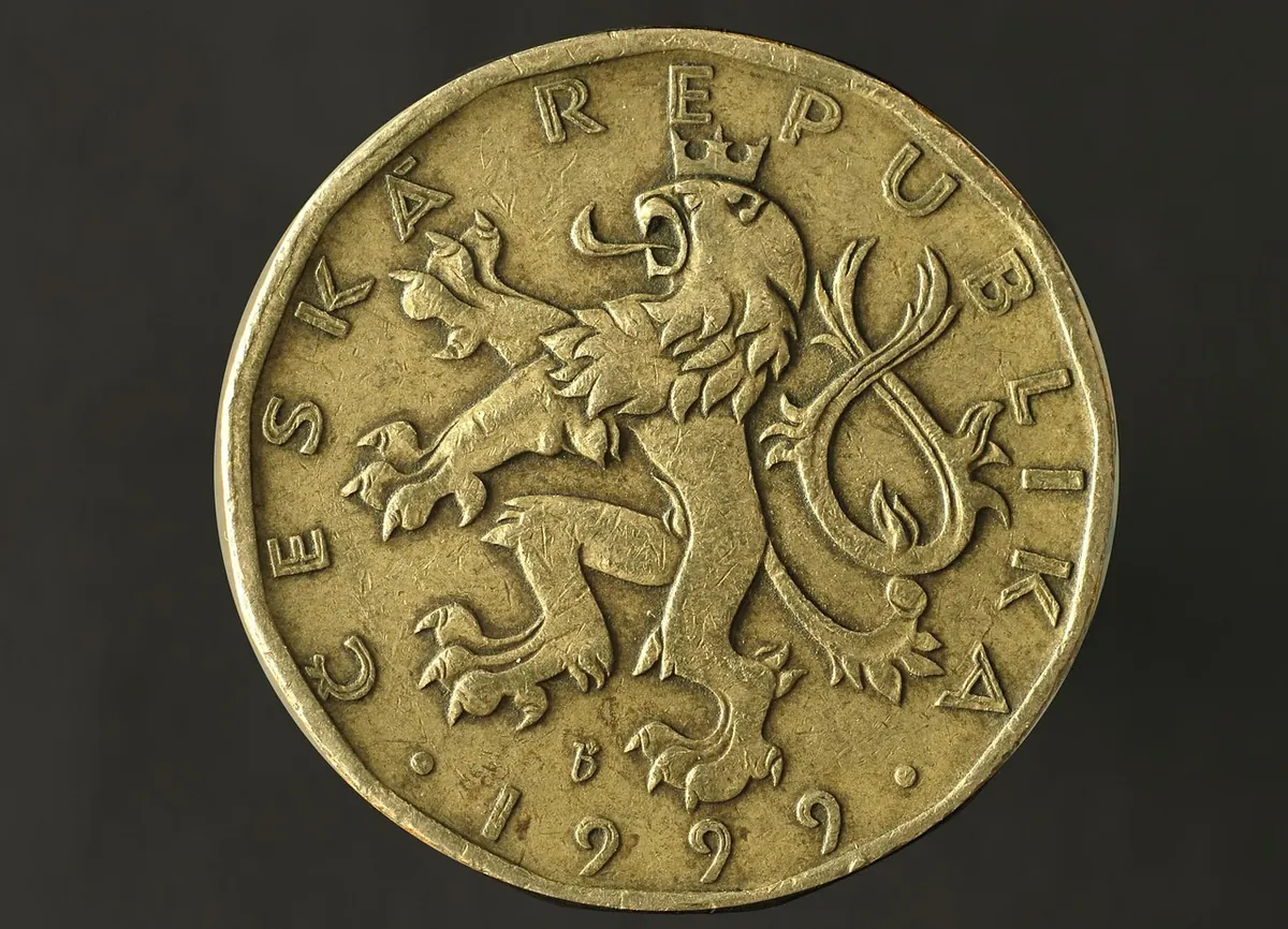 A Beginner's Guide to Heraldic Symbols and Their Meanings